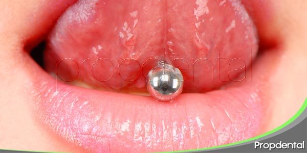los peligros del piercing en la lengua
