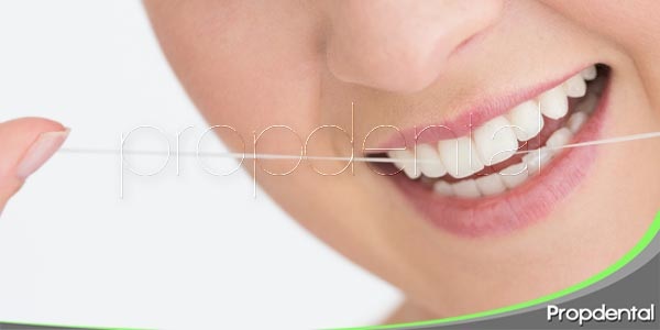 Consejos para el empleo de la seda dental