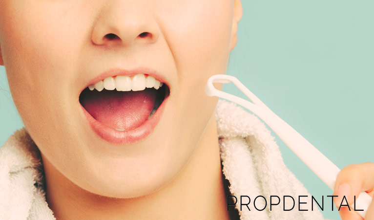 5 razones por las que necesitas un limpiador lingual