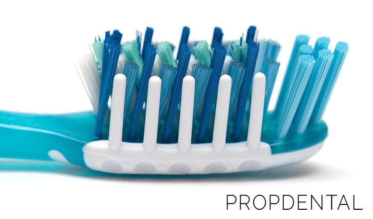 por que debemos evitar un cepillado dental agresivo